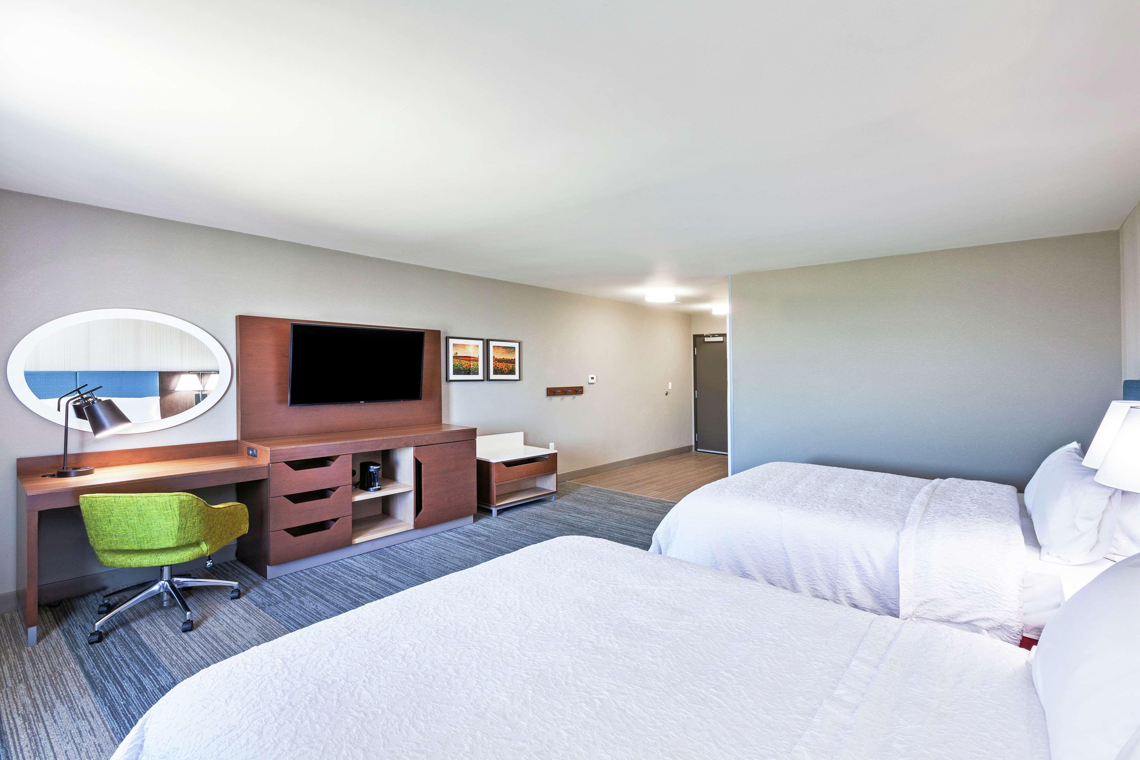 Hampton Inn Gardner Ngoại thất bức ảnh
