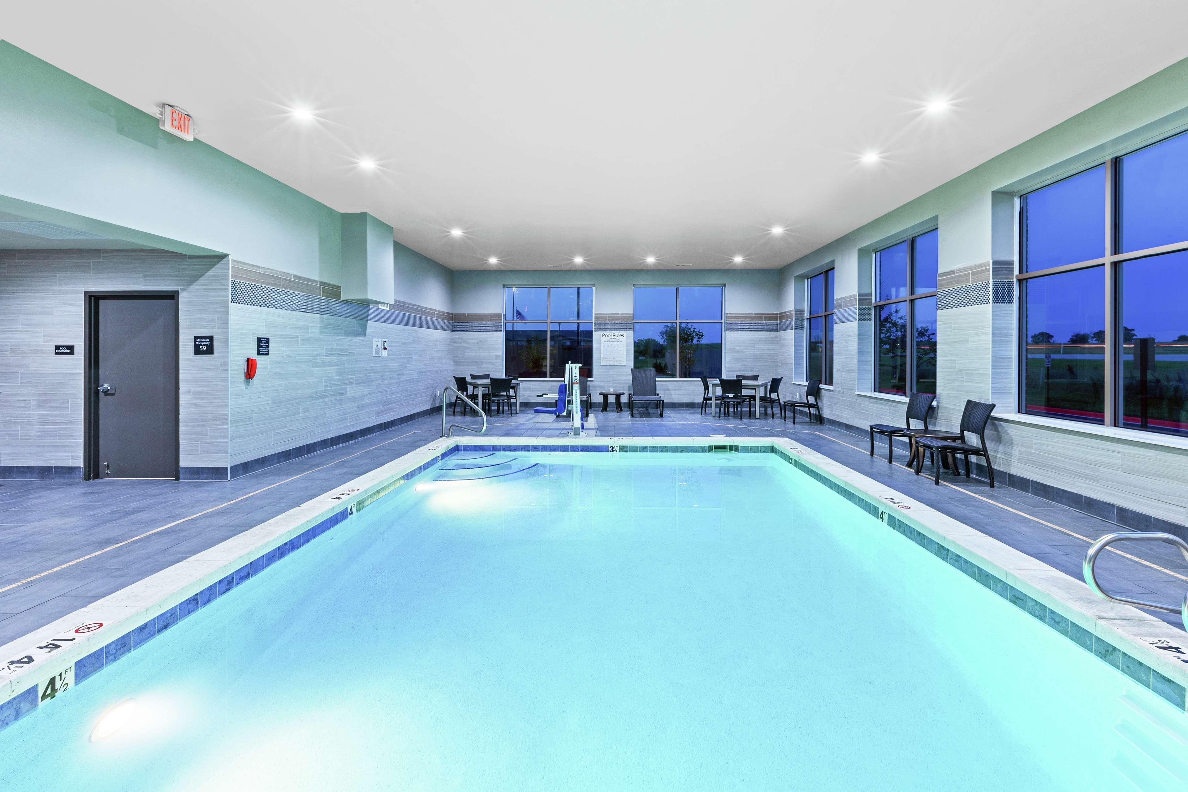 Hampton Inn Gardner Ngoại thất bức ảnh