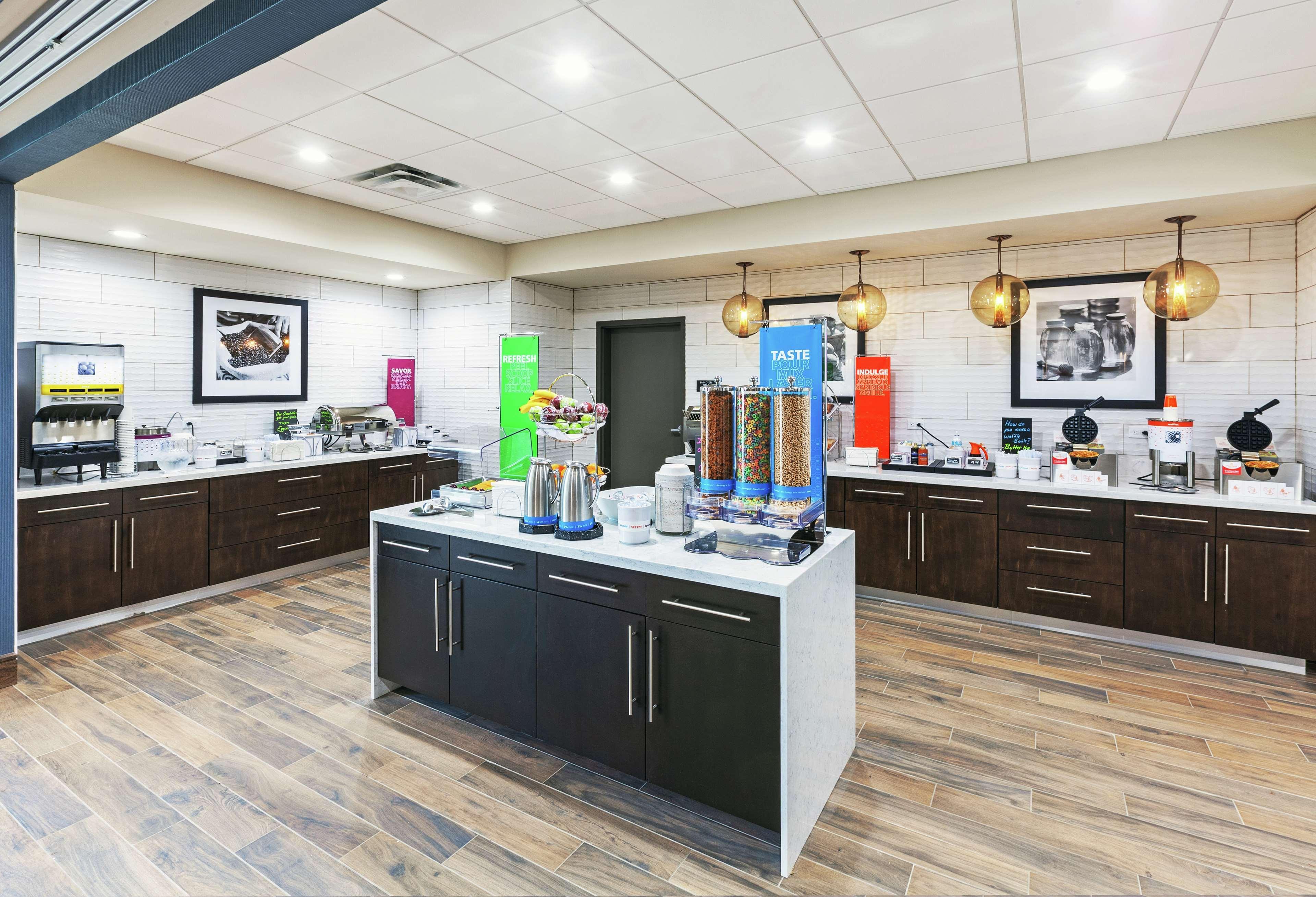 Hampton Inn Gardner Ngoại thất bức ảnh