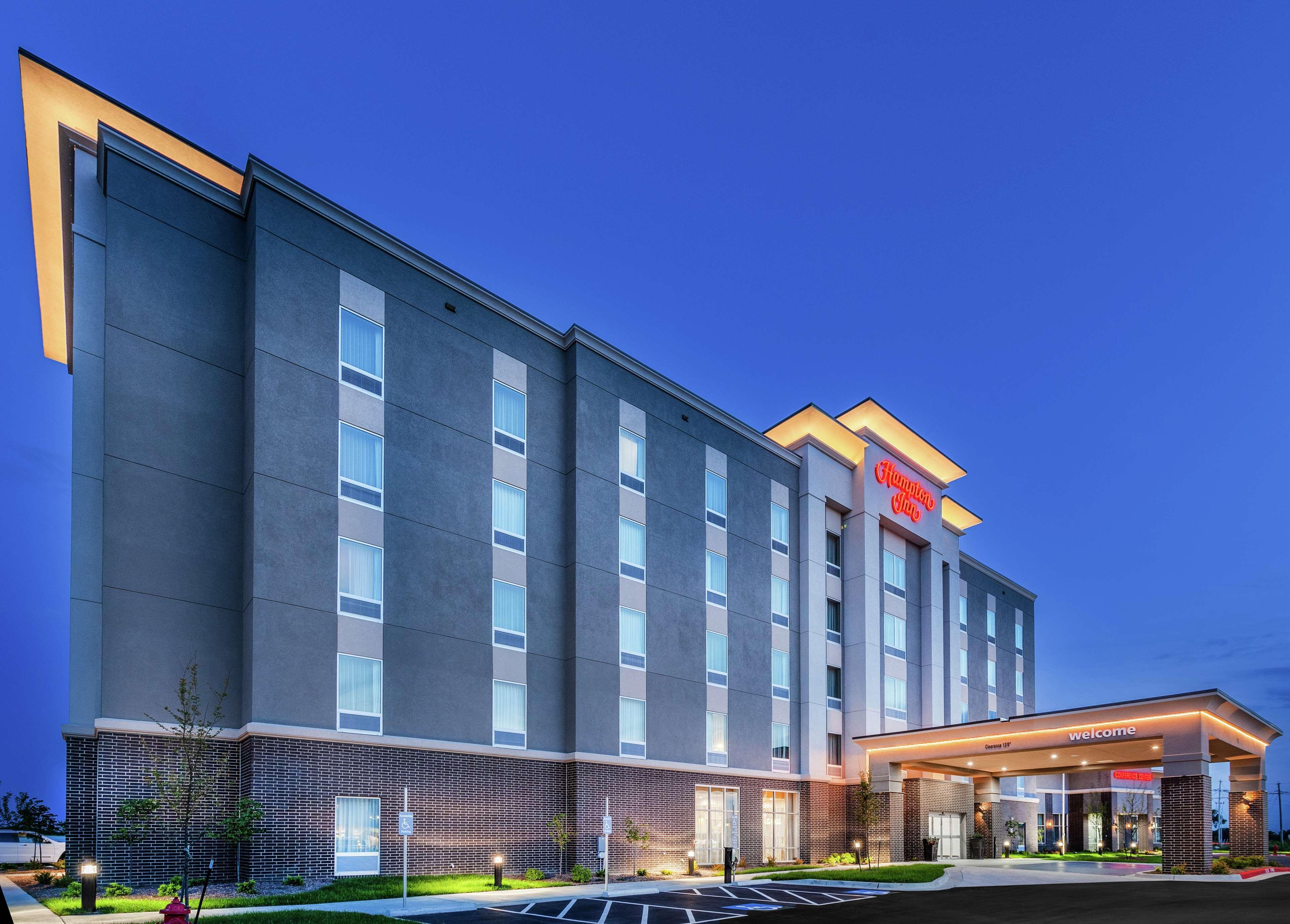 Hampton Inn Gardner Ngoại thất bức ảnh